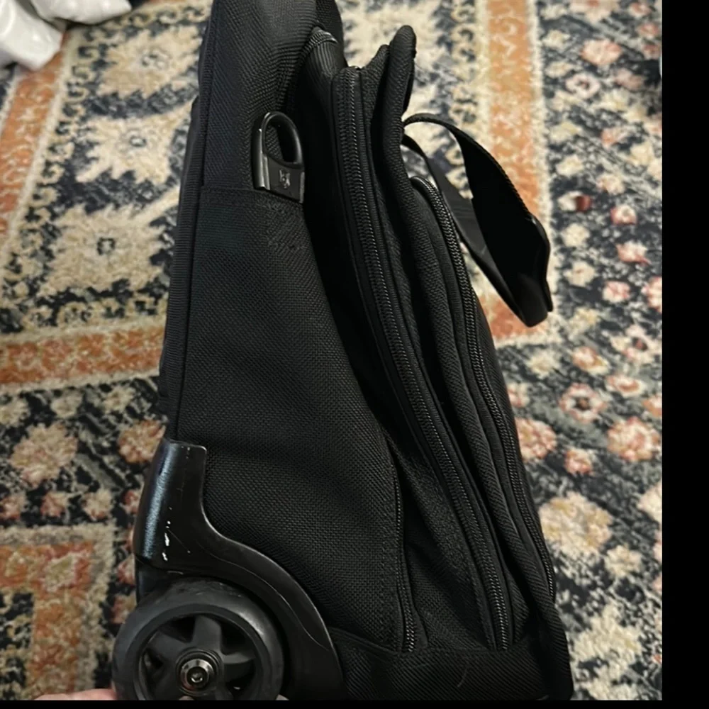 Victorinox Swiss Army Wheeled Carry On Laptop Case Architecture San Marco Black
